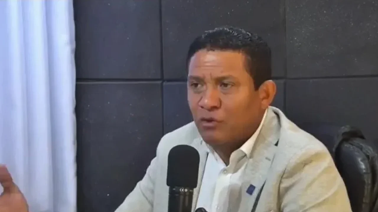 Vídeo antigo reforça visão de Júlio Cezar: “Política é interesse”