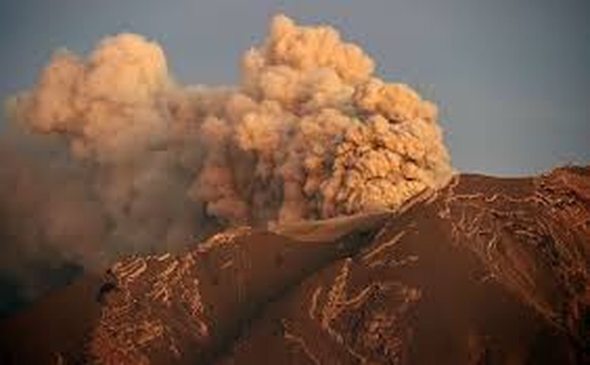Chile mantém alerta para erupção do Vulcão Calbuco
