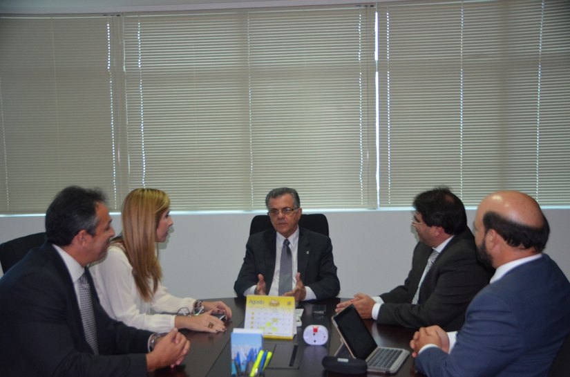 OAB/AL se reúne com direção do TRE e disponibiliza apoio nas Eleições 2016