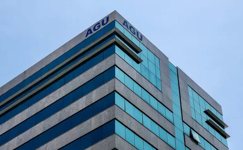 AGU fecha acordos com Gol e Azul para regularizar dívidas de R$ 7,5 bilhões