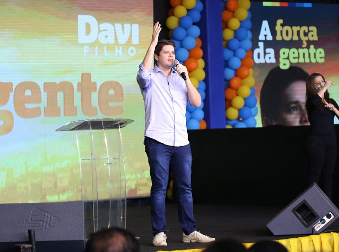 Davi Davino Filho lança pré-candidatura ao Senado no  próximo sábado, 13