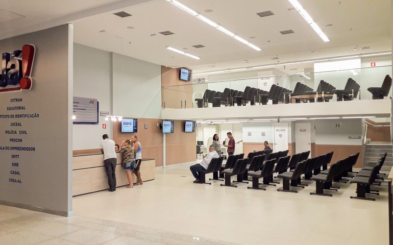 Governo de Alagoas abre novo Já! na parte baixa de Maceió