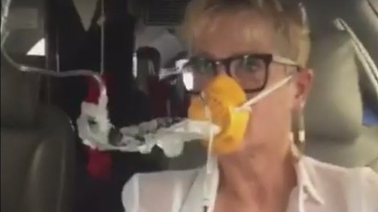 Avião de Xuxa é atingido por raio e faz pouso de emergência