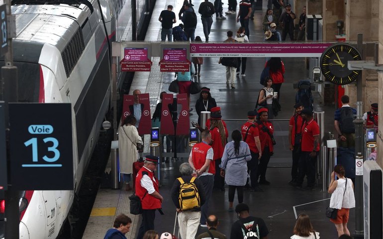 Giro Internacional: bomba da Segunda Guerra é encontrada em Paris