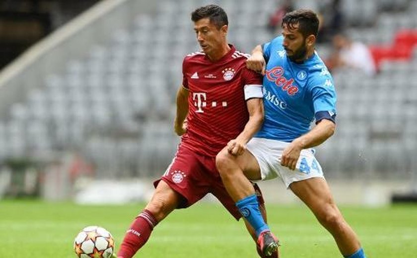 Diante de 10 mil alemães, Bayern perde do Napoli e fecha amistosos sem vitórias