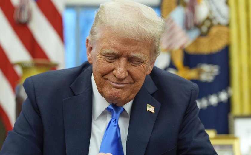 Trump volta a criticar África do Sul e diz que não deve participar da cúpula do G20 no país