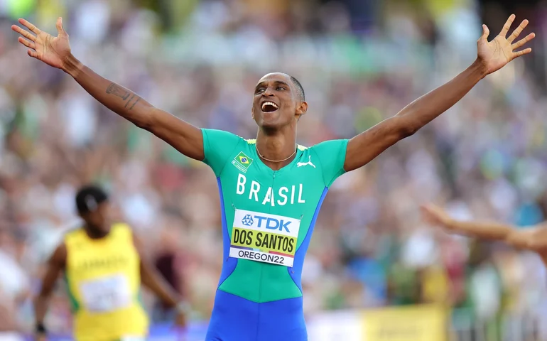 Alison dos Santos vence 400m rasos com melhor tempo da carreira em Miami