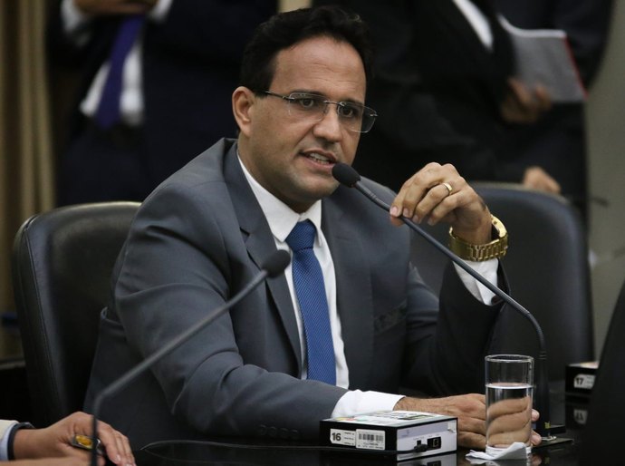 Projeto de lei que inclui 'Educação Financeira' nas escolas é aprovado na Assembleia Legislativa