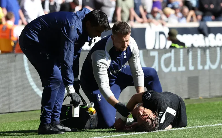 Xavi Simons, do Tottenham, rompe ligamento do joelho e está fora da Copa do Mundo