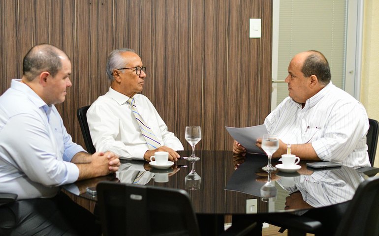 Secretário de Estado da Saúde reafirma que a assistência às crianças cardiopatas está mantido