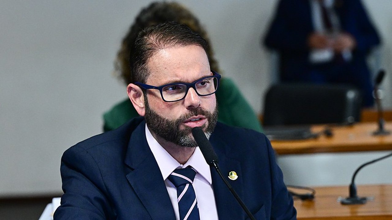 Seif faz balanço do mandato e comunica licença temporária