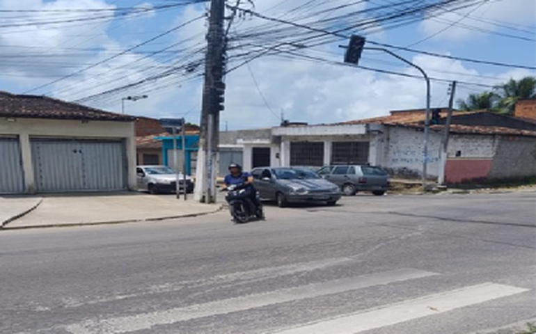 Faixas de pedestres: vereador Aldo Loureiro solicita manutenção ao prefeito JHC e ao diretor do DMTT