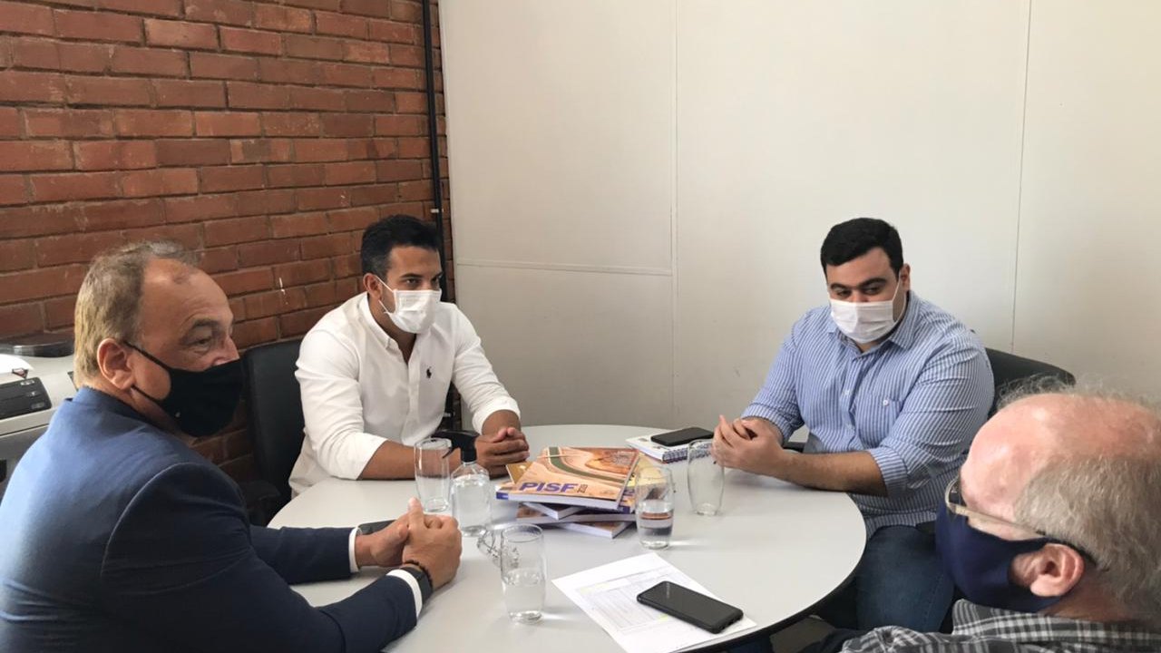 Galba Novaes reivindica entrega de nove poços artesianos em Taquarana