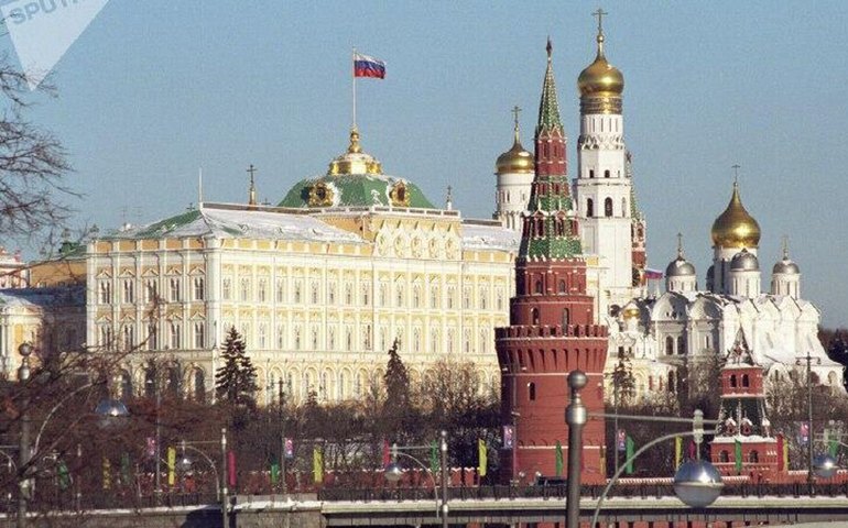 Por ordem de Putin, Rússia e EUA mantêm contato direto, informa Kremlin