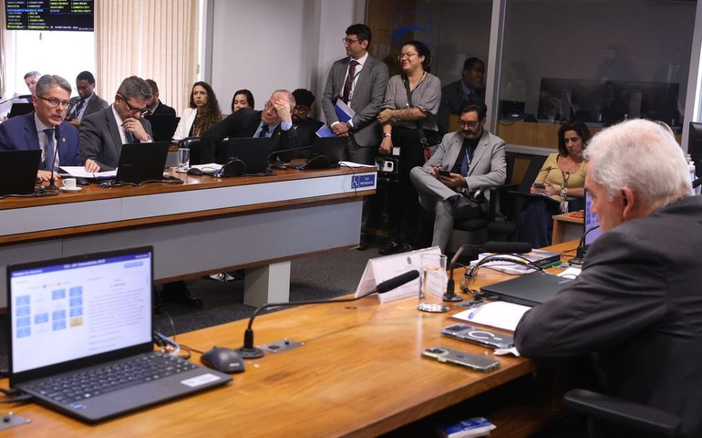 CCJ do Senado adia votação do PL Antifacção para 10 de dezembro