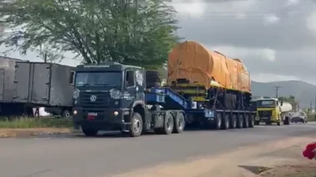 VÍDEO: Vagões do VLT chegam a Arapiraca e marcam nova etapa de projeto viabilizado por Renan Filho