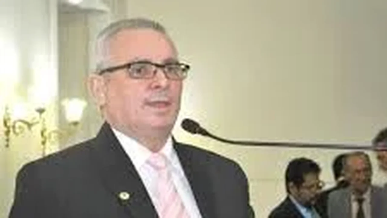 Entre crises e liminares: pastor João Luiz recua de renúncia e mantém cadeira na Câmara