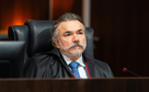 Justiça Eleitoral proíbe panfleto que associa JHC a Lula e manda remover vídeo de Ronaldo Lessa