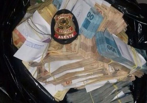 Polícia Federal indicia 46 envolvidos na Operação Lava Jato