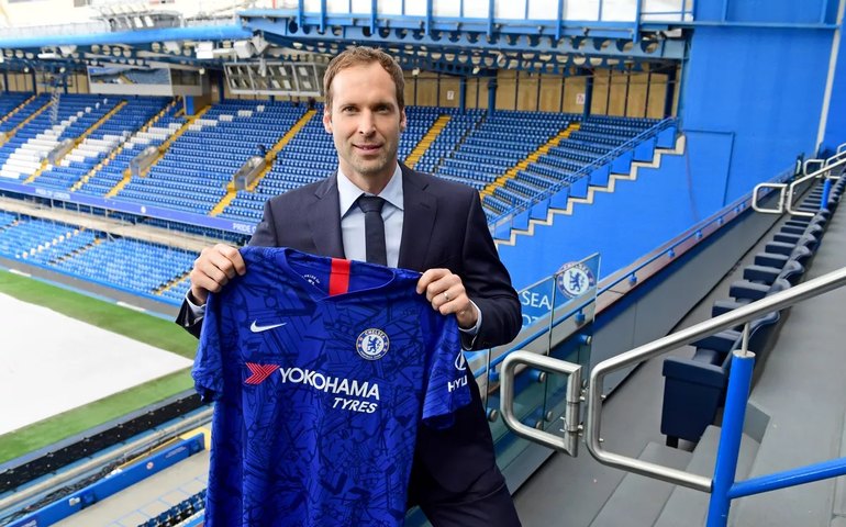 Ídolo Petr Cech deixa cargo de diretor técnico do Chelsea: ‘Um privilégio grande’