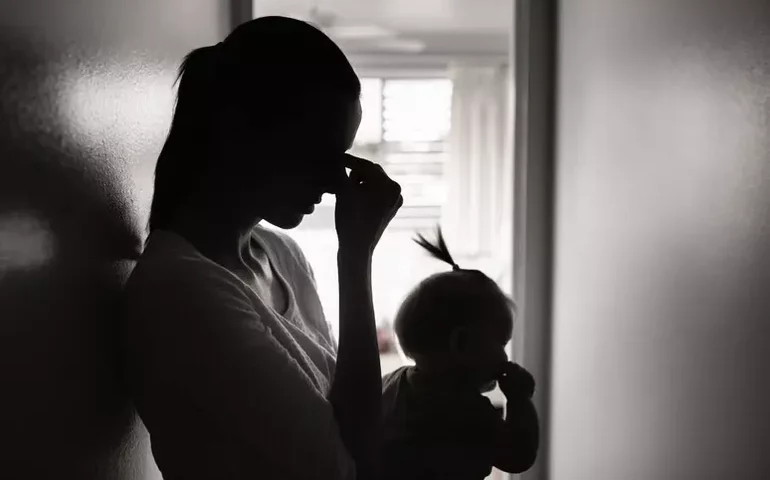 Suicídio é principal causa de mortes maternas na Itália