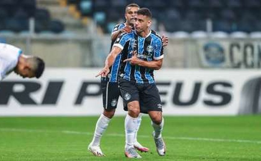 Grêmio sofre, mas vence Novo Hamburgo e decidirá returno contra o Internacional