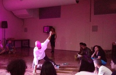 Performances culturais são apresentadas na Bienal Internacional do Livro