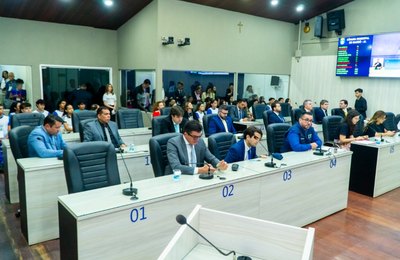 Câmara aprova projeto que facilita aquisição de fardamento por guardas municipais