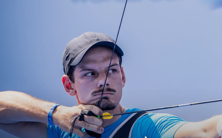 Marcus D'Almeida brilha no fim e conquista medalha de prata no Mundial de Tiro com Arco