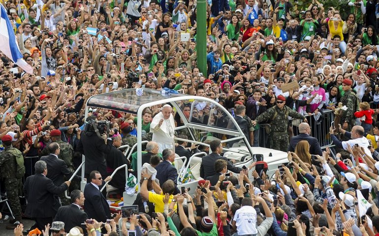 Primeiro destino internacional de Francisco, RJ lamenta morte do Papa