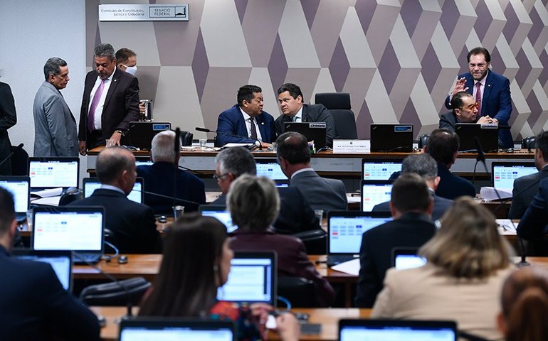 CCJ pode votar aumento de pena para extorsão, estelionato e fraude