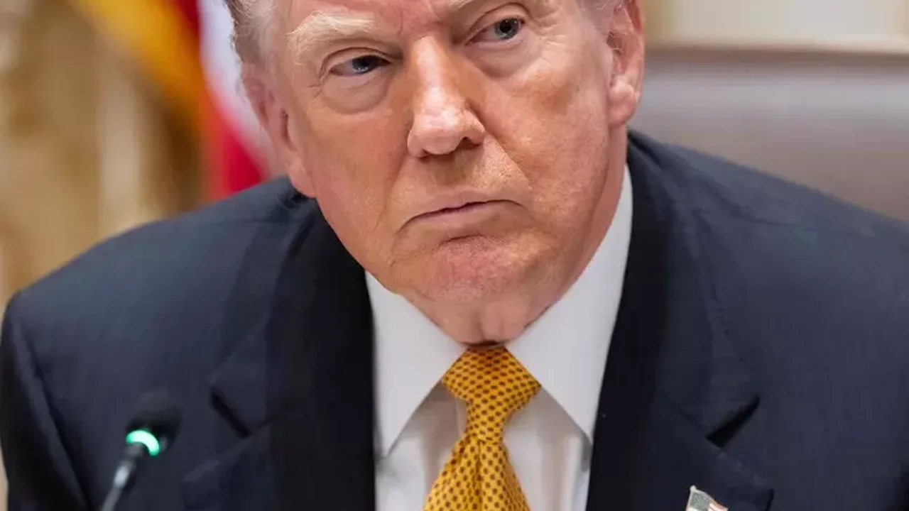 Trump cogita encontro com Putin e avalia isenção à Hungria