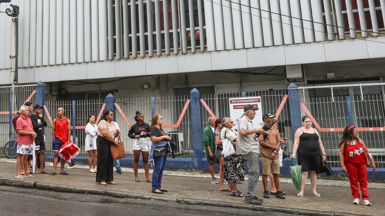Centrais sindicais criticam falta de ônibus no dia da eleição