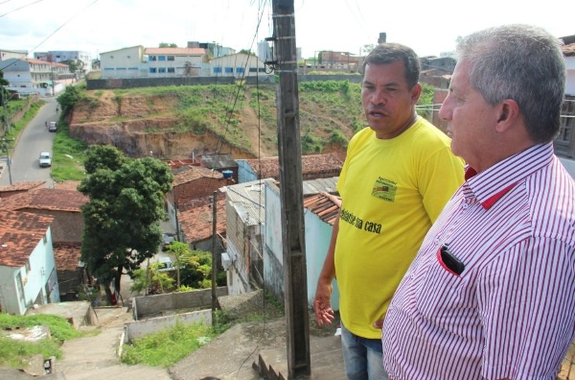 Secretaria discute Juventude Empreendedora com lideranças das grotas