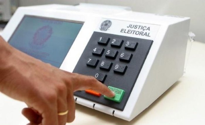 As eleições municipais no Brasil em 2020 ocorrerão em 15 de novembro