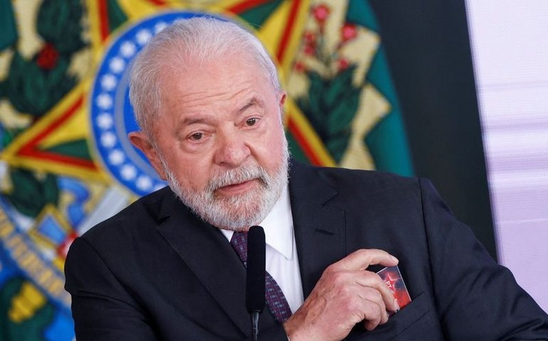 Lula tenta investida para apromixação com evangélicos e entrega de ministério entra no radar