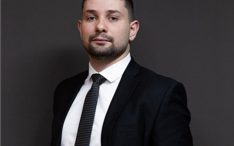 Luciano Barbosa pondera escolher o filho como vice-prefeito visando apaziguar disputa entre Arthur Lira e Renan Calheiros pelo cargo