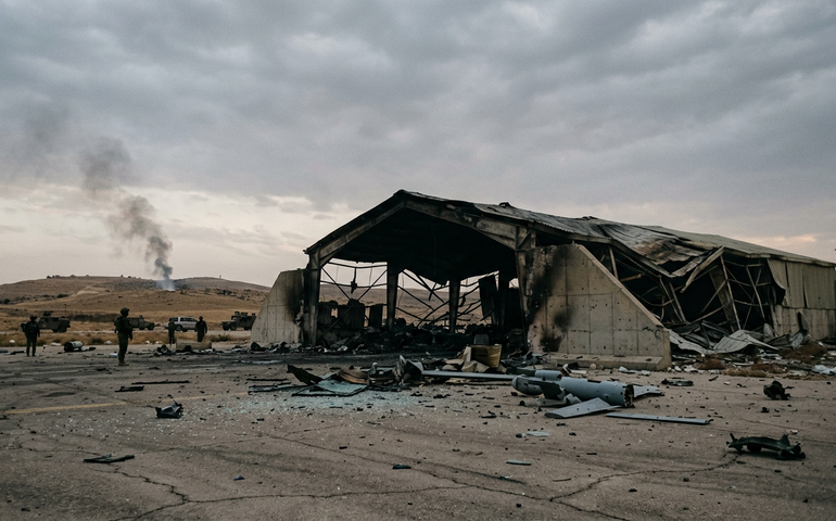 Analista aponta pressão israelense como principal fator por trás do ataque dos EUA ao Irã