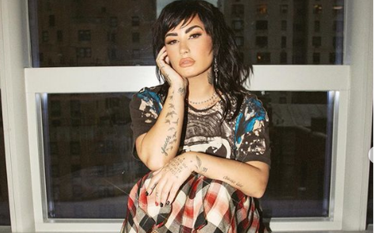 Prestes a vir ao Brasil, Demi Lovato sobe novo álbum