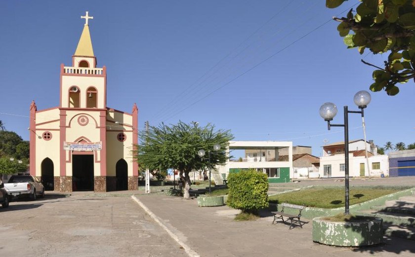 Governador assina convênio nesta terça para construção de 50 casas em Feliz Deserto