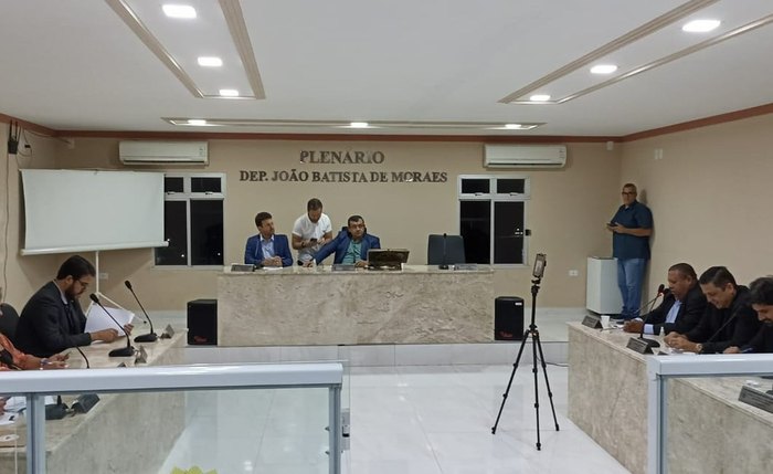 Vereadores cobram mais transparência da prefeitura Vereadores cobram mais transparência da prefeitura