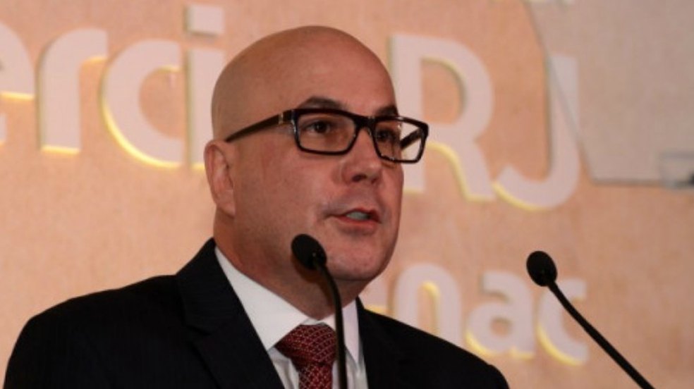 Ex-presidente da Fecomércio não paga condomínio