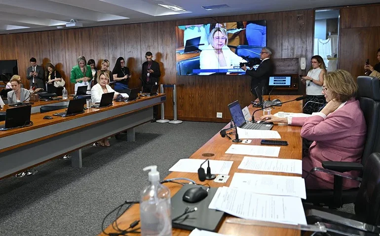 CDH aprova projeto para reforçar condições de habitação em asilos