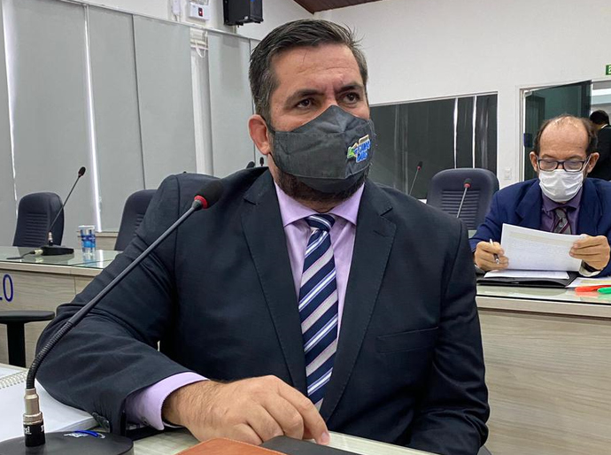 Vereadores aprovam PL que obriga unidades de saúde a divulgarem nomes e horários de atendimento de servidores