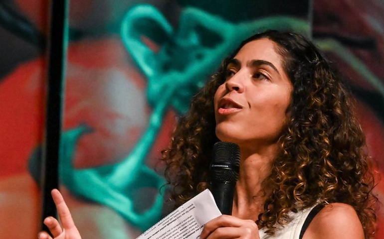 Bela Gil apoia filha após declaração sobre orientação sexual