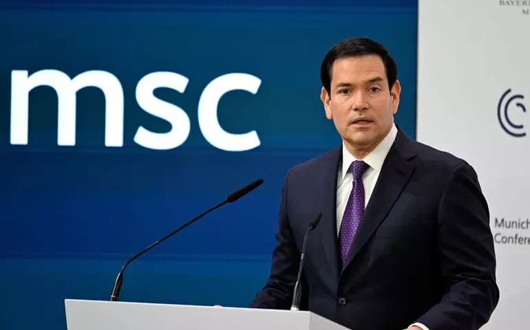 Rubio afirma que EUA não permitirão controle iraniano no Estreito de Ormuz