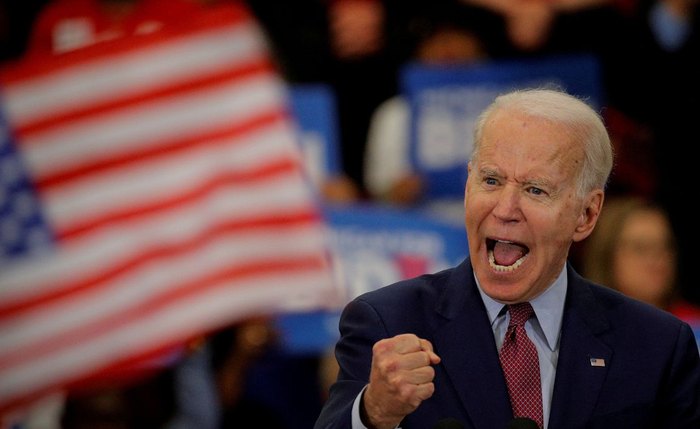 O discurso de Biden, que coroou quase cinco décadas dele na política, foi realizado em uma arena em grande parte vazia de Wilmington