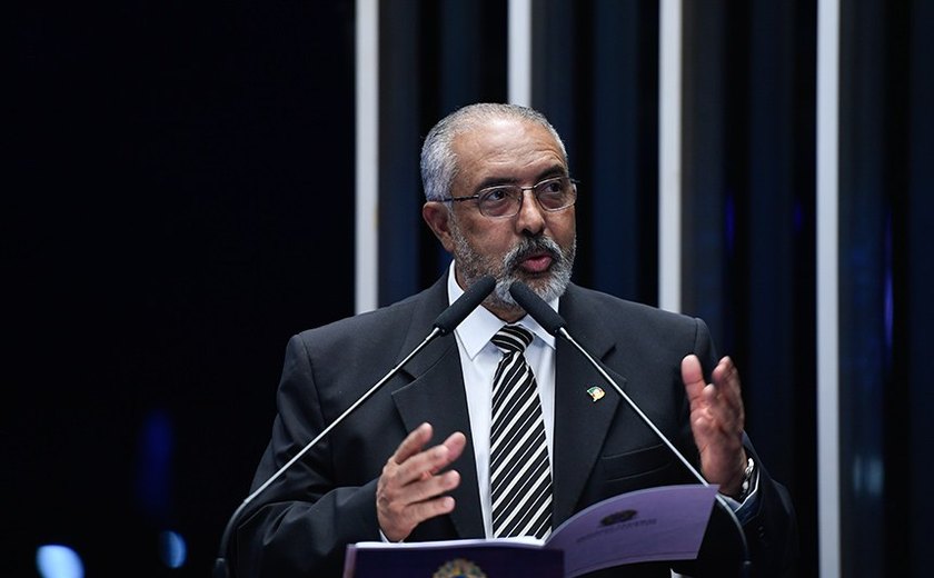 Paim defende tratamento diferenciado para dívida do RS com a União