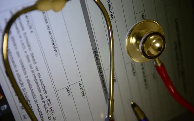 Planos de saúde terão que cobrir tratamento de câncer de intestino. Entenda