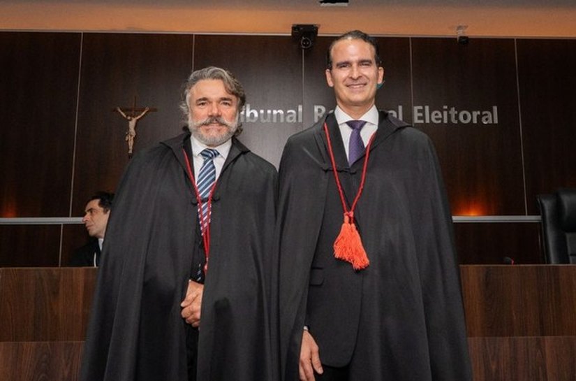 Juízes federais tomam posse como desembargadores eleitorais do TRE